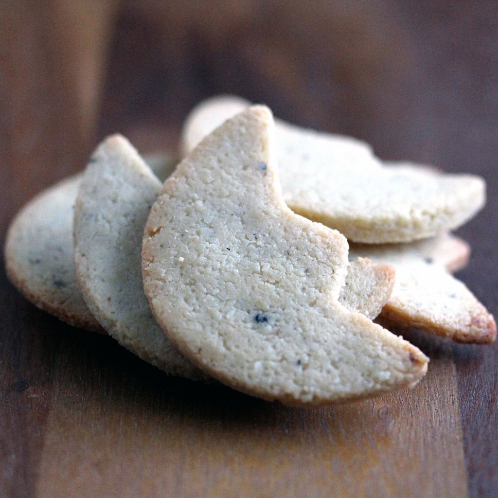 Sugar-Free, Gluten-Free Low-Carb Ginger Cookies | Low-Carb, So Simple! Sugar-Free, Gluten-Free Low-Carb Ginger Cookies | Low-Carb, So Simple!