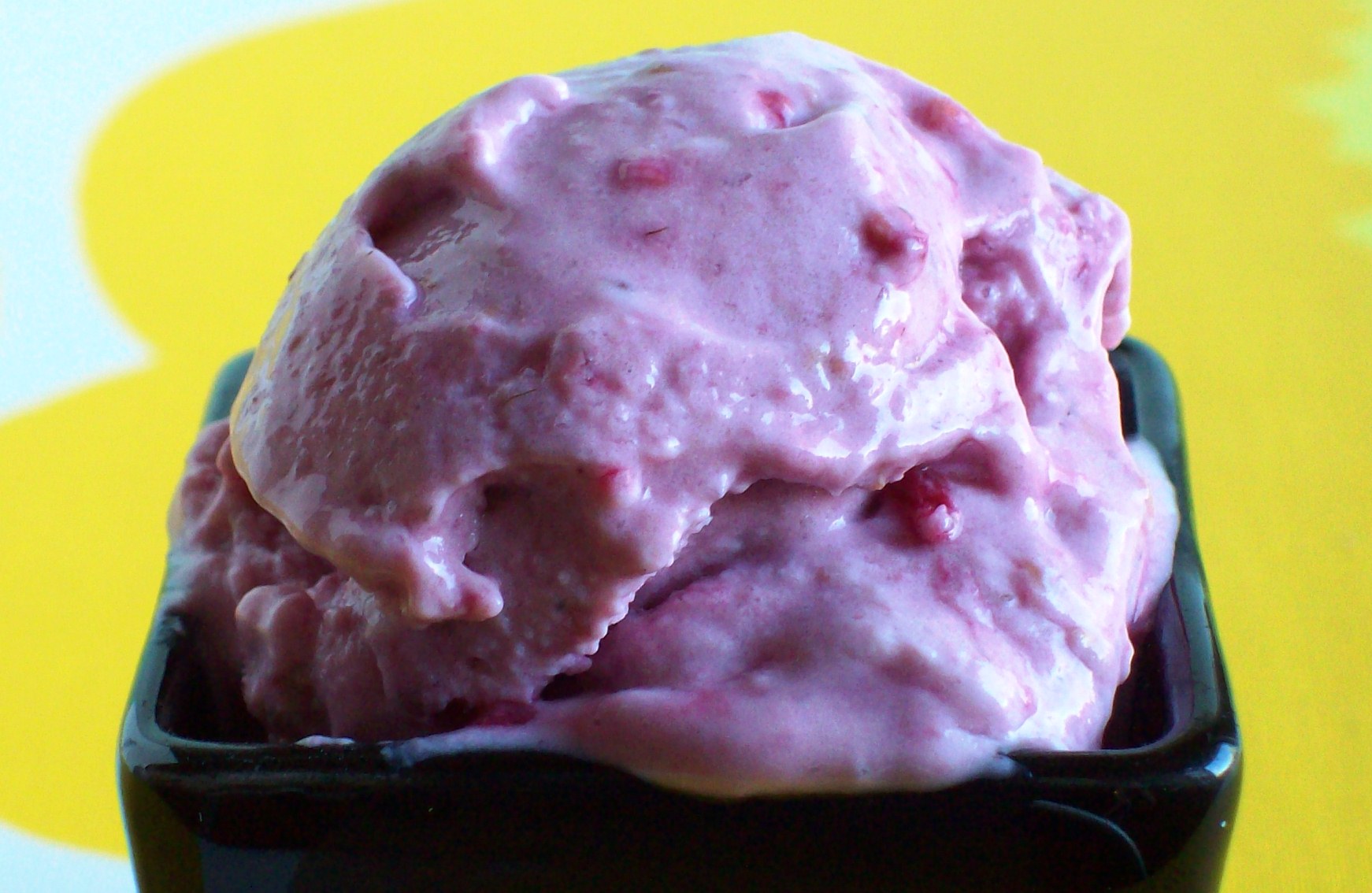Instant SugarFree LowCarb Raspberry Ice Cream (EggFree) LowCarb