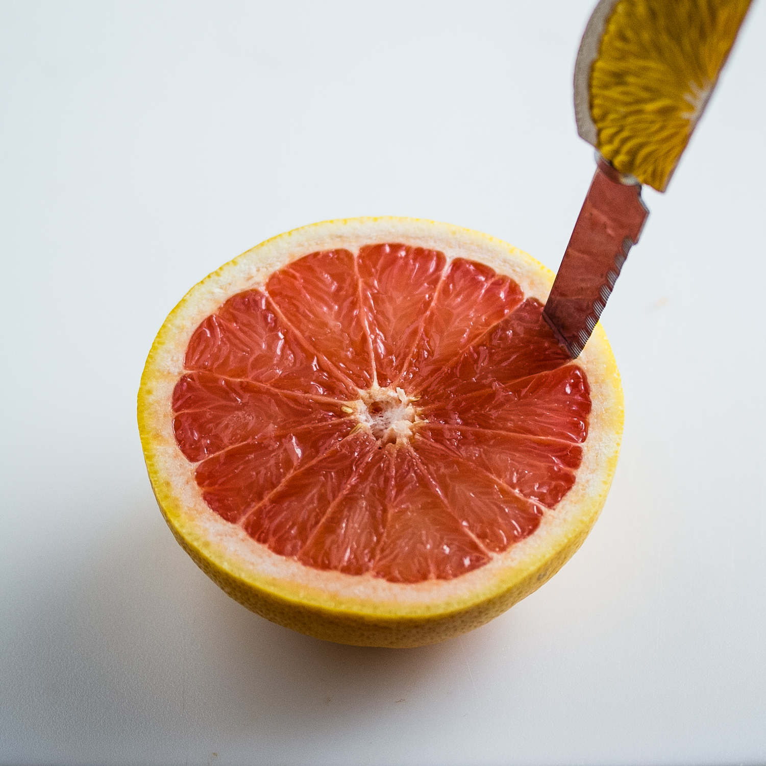 Cutting the Grapefruit LowCarb, So Simple!