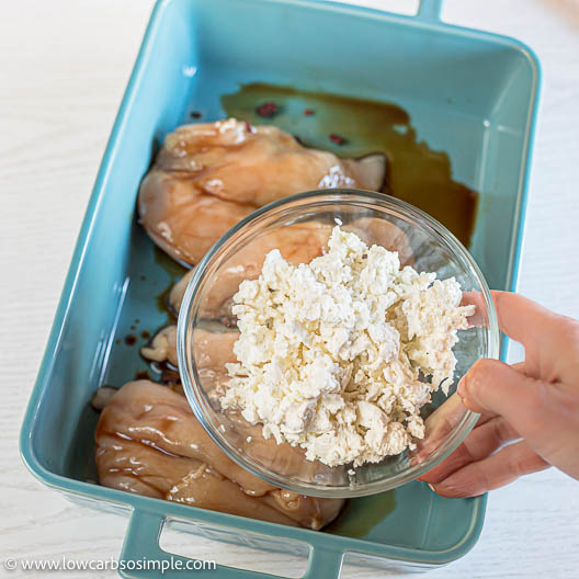 Crumbled Goat Cheese LowCarb, So Simple LowCarb, So Simple!